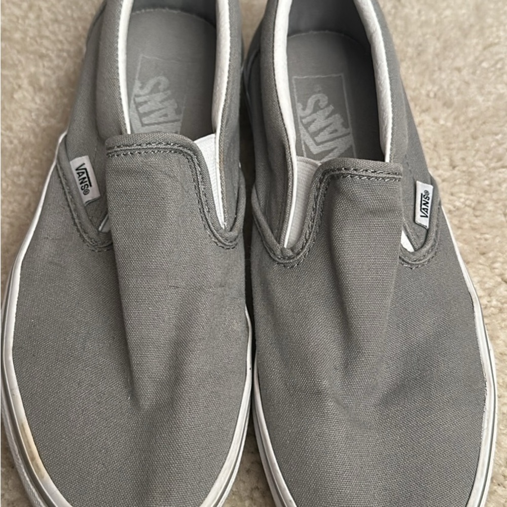 Vans women’s Gray Slip-On Sneakers